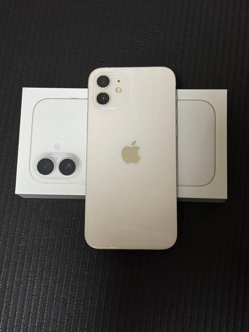 【超美品】iPhone12 128GB ホワイト本体 SIMフリー【箱付き】