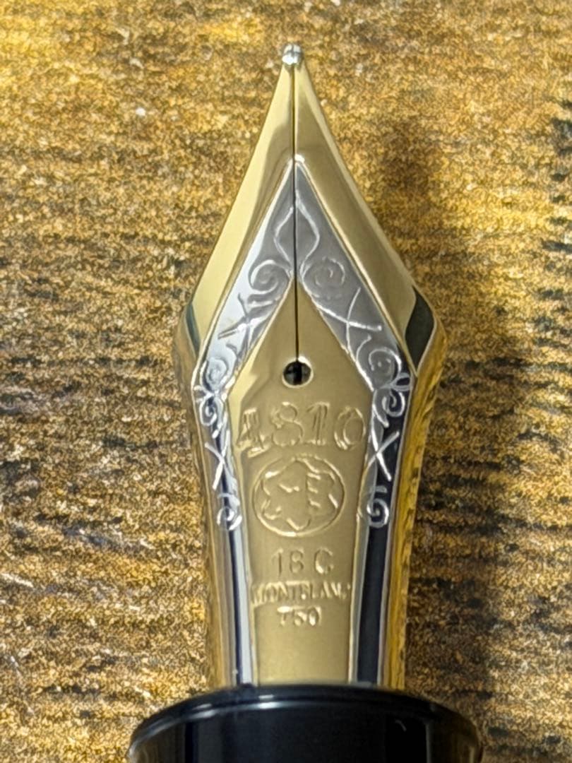新品未使用　1960年- 18C 三帯 エボナイト芯　モンブラン　万年筆　M