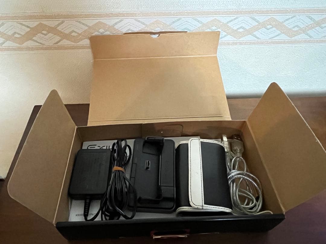 CASIO EX-Z500 コンパクトデジタルカメラ