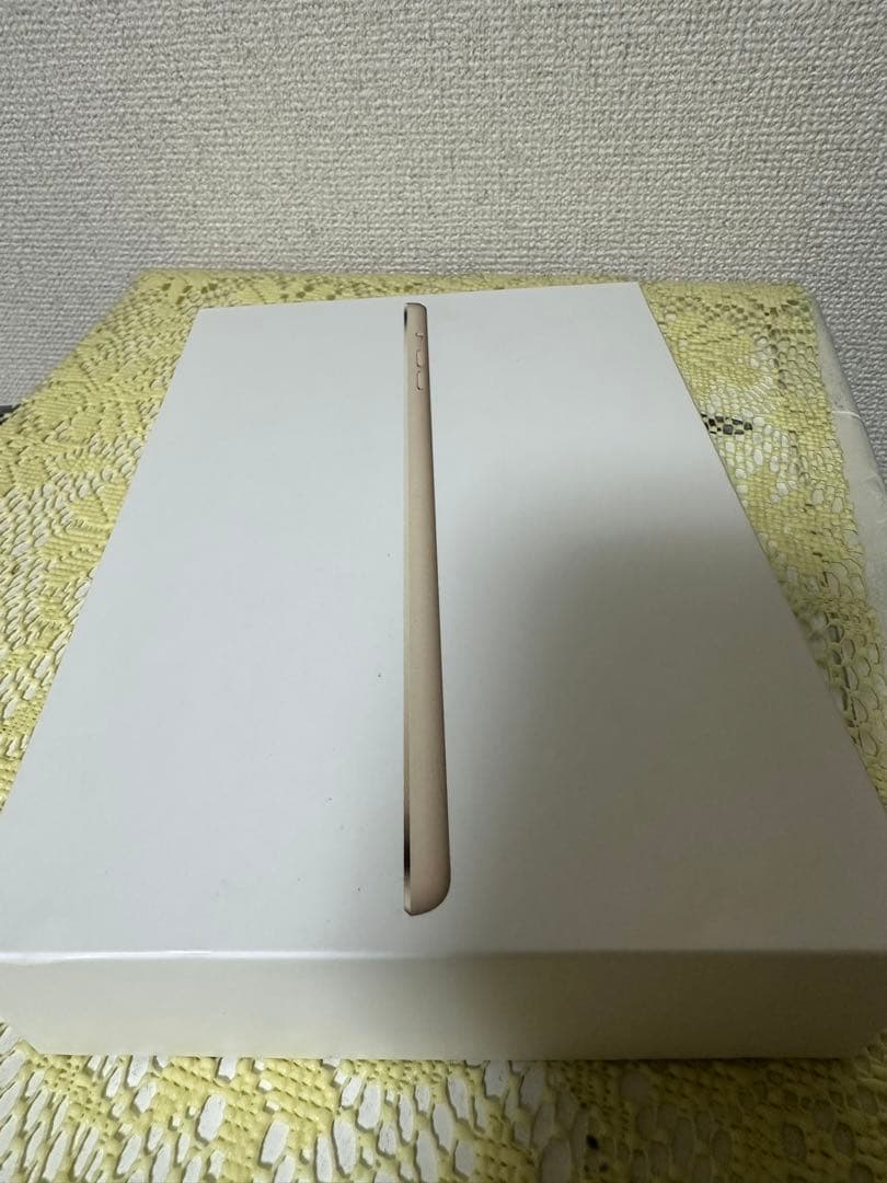 Apple iPad 2 ゴールド 16GB 本体【最終値下げ】