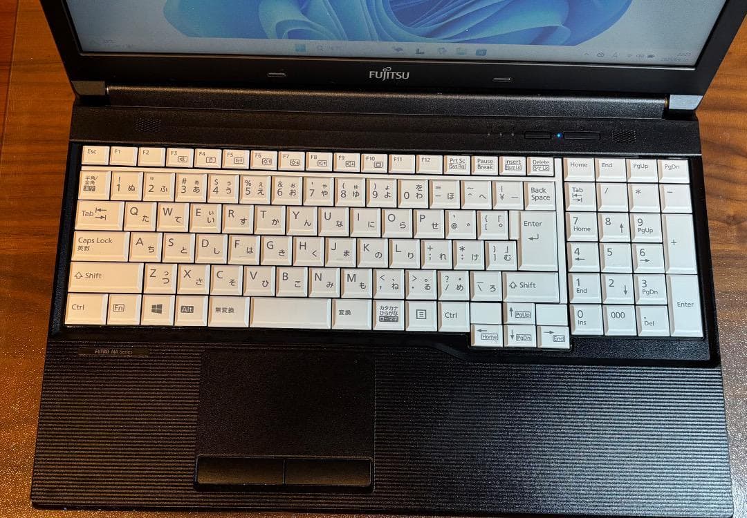 富士通LifeBook 15.6Inch SSD256GBメモリ8GB