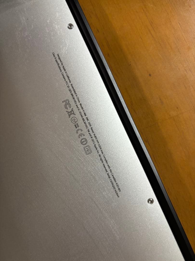 Apple MacBook Air (Mid 2012, 13インチ)