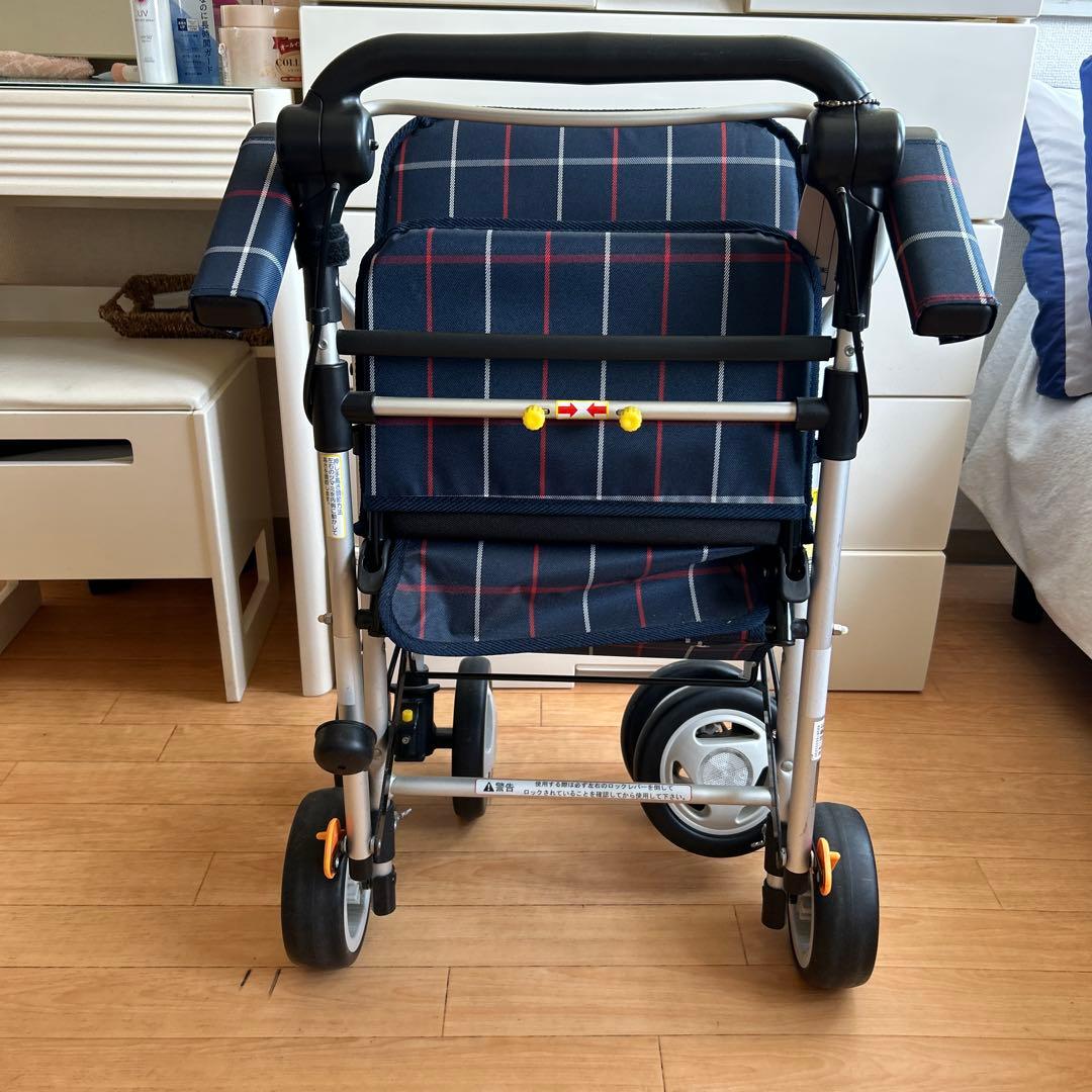 美品幸和製作所折りたたみ シルバーカー チェック柄紺色歩行補助機　推し車送料無料