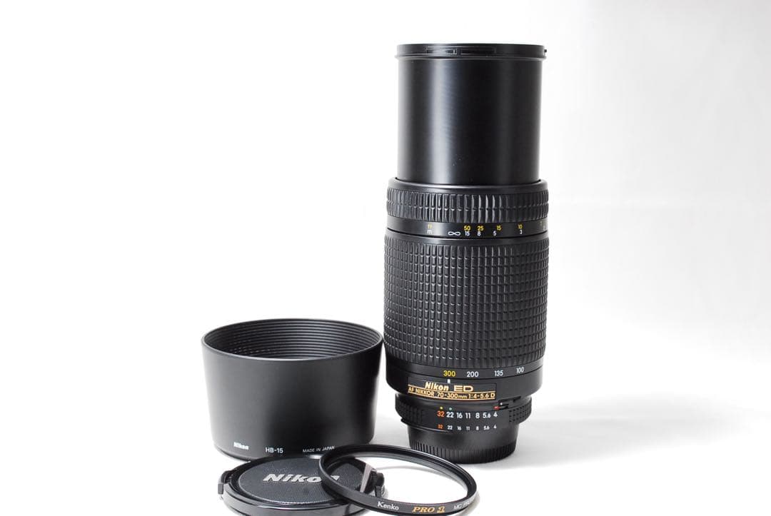 超望遠レンズ Nikon ED 70-300mm 望遠ズーム 美品 フード付