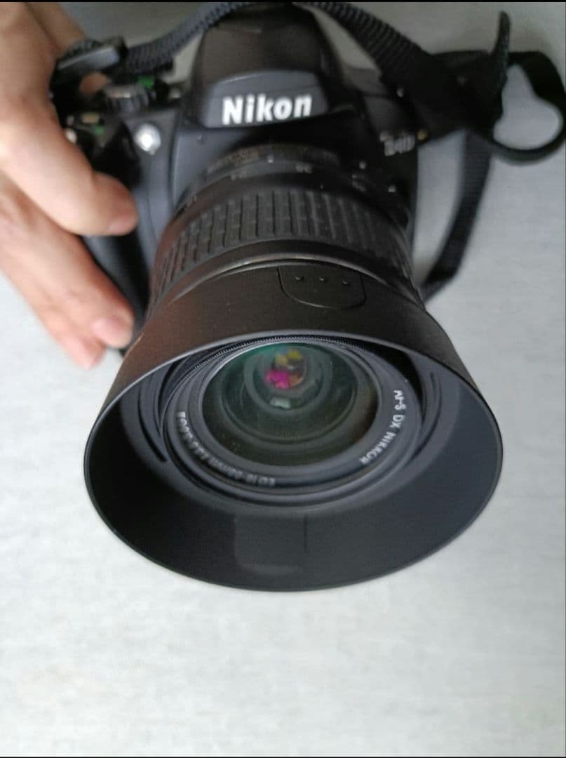 Nikon D40 デジタル一眼レフカメラ＆単焦点レンズセット（備品付き）