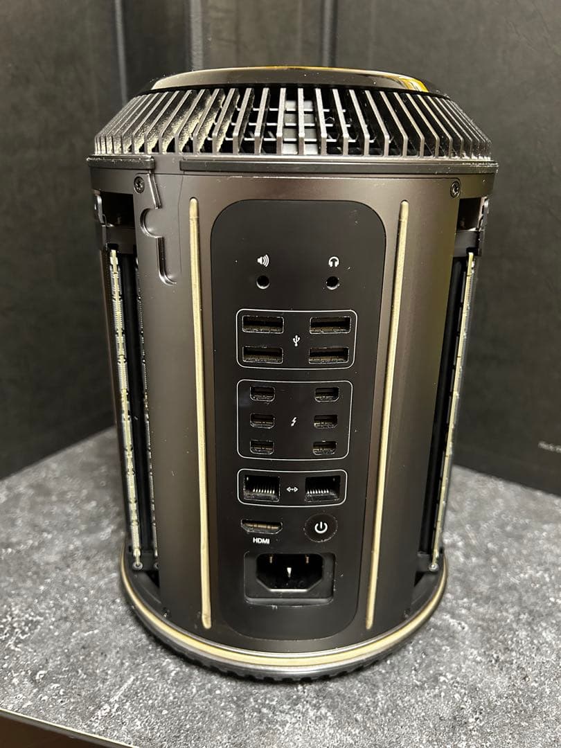 Macデスクトップ Mac pro2013 3.5gz6core 64GB 1T SSD