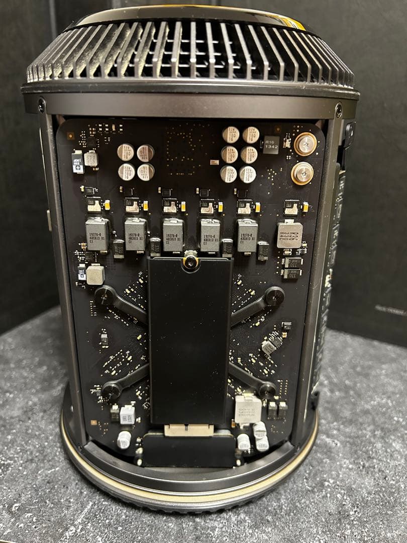 Macデスクトップ Mac pro2013 3.5gz6core 64GB 1T SSD