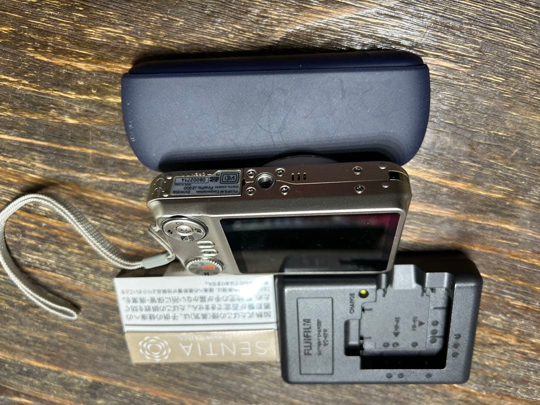 Fujifilm コンパクトデジタルカメラ シルバー