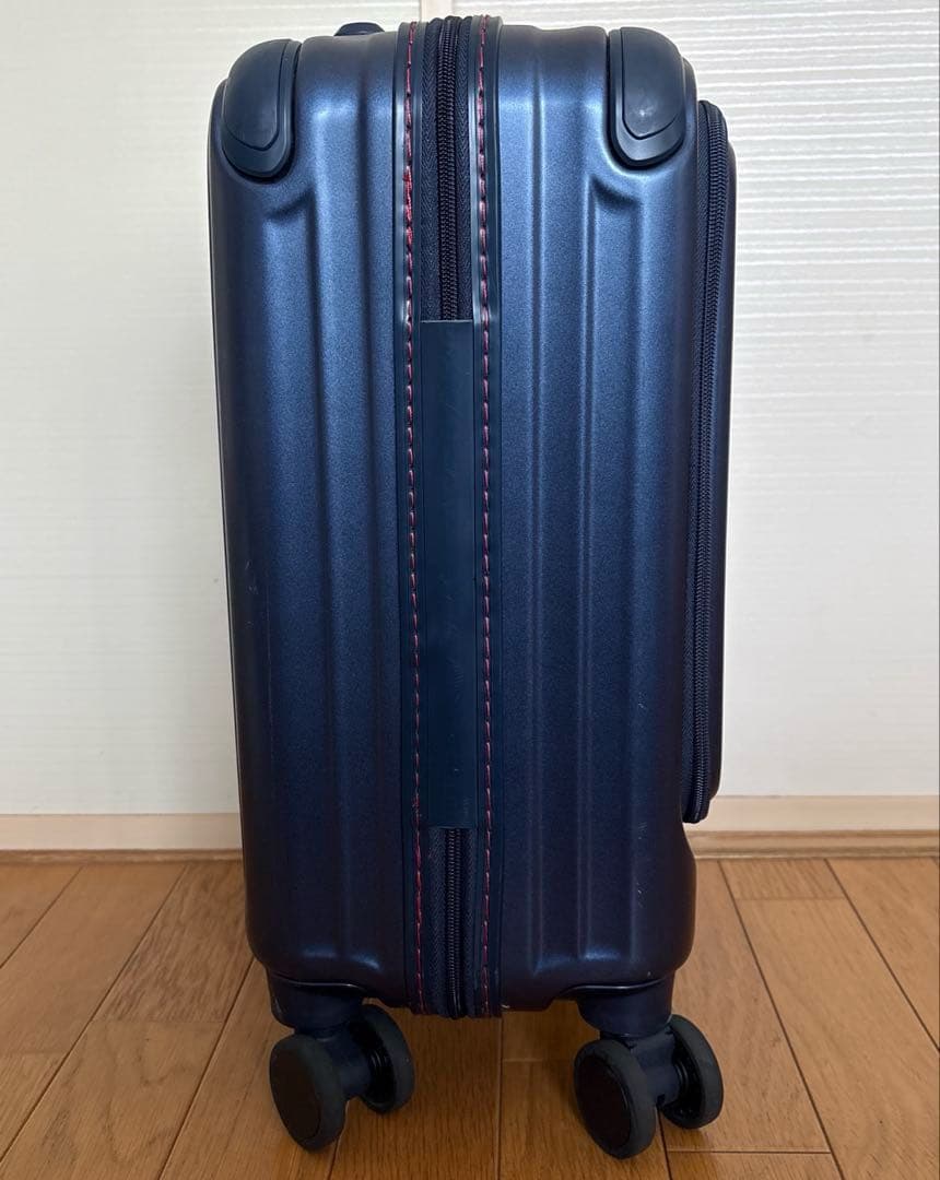 CARGO 機内持ち込み CAT235LY