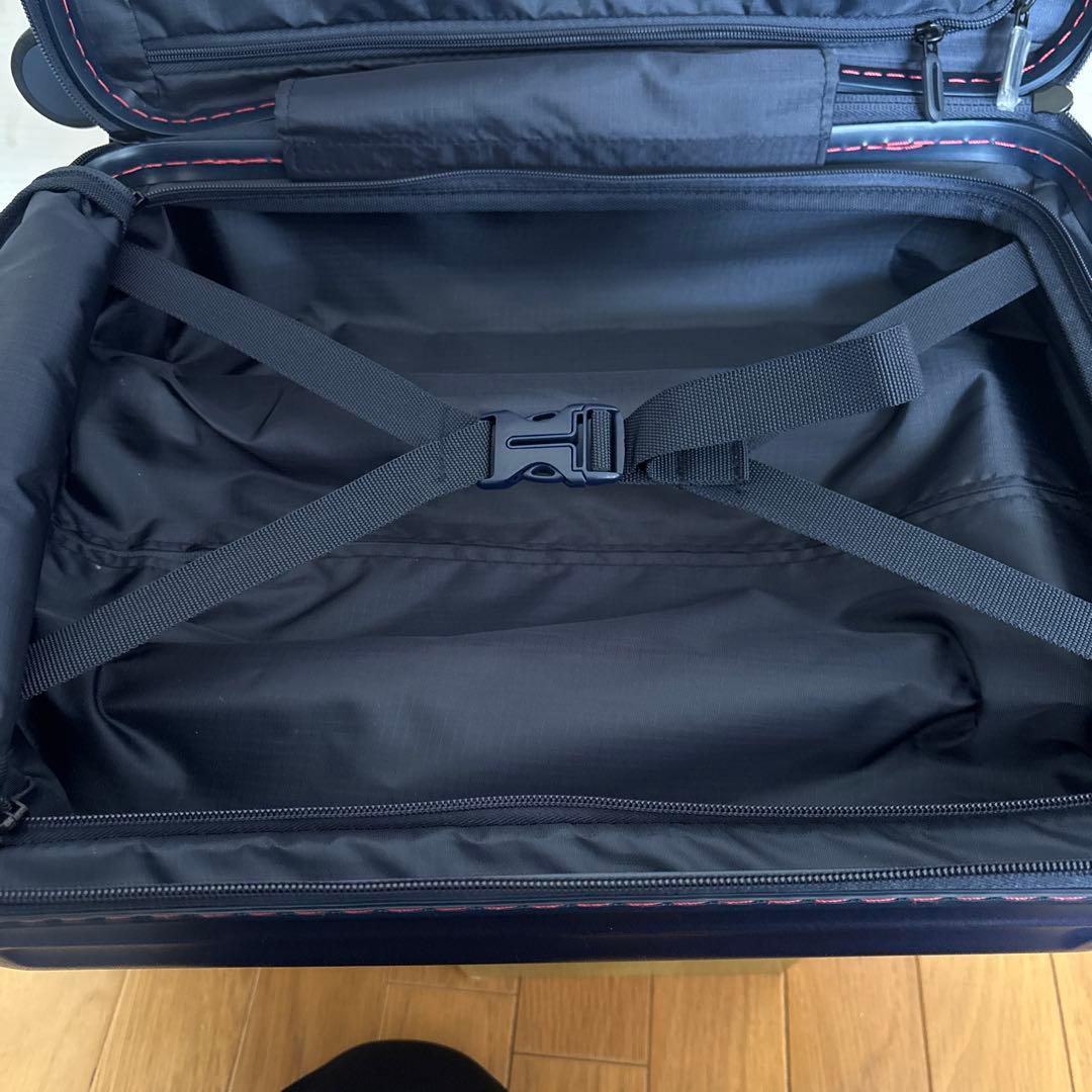 CARGO 機内持ち込み CAT235LY