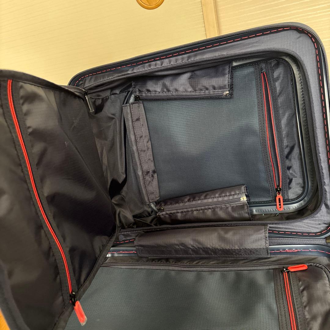 CARGO 機内持ち込み CAT235LY