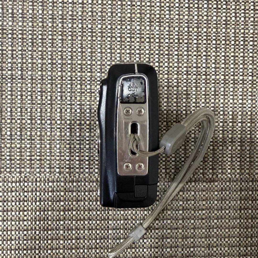 【中古デジカメ】FUJIFILM FinePix F100fd 1200万画素
