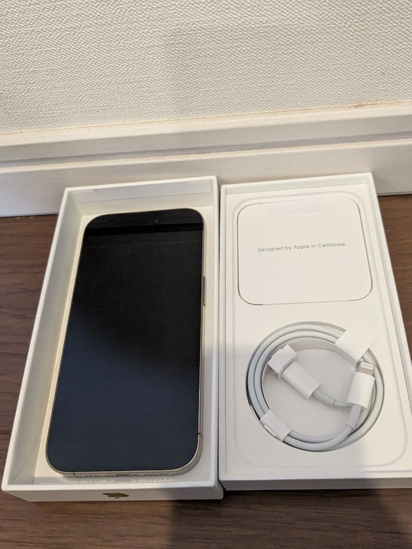 超美品　iPhone14　Pro 128gb SIMフリー ゴールド　スマホ本体