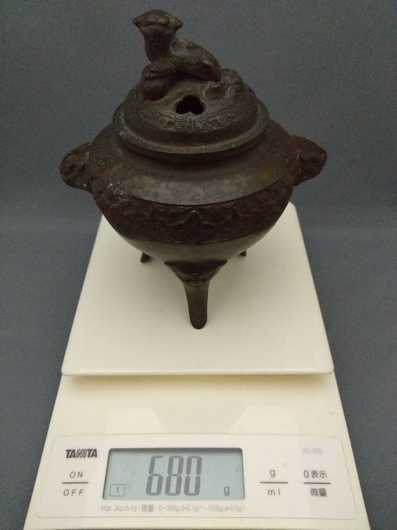 ​【骨董】獅子 香炉蓋付 三つ足 古銅　彫刻 伝統工芸品 時代物 古美術