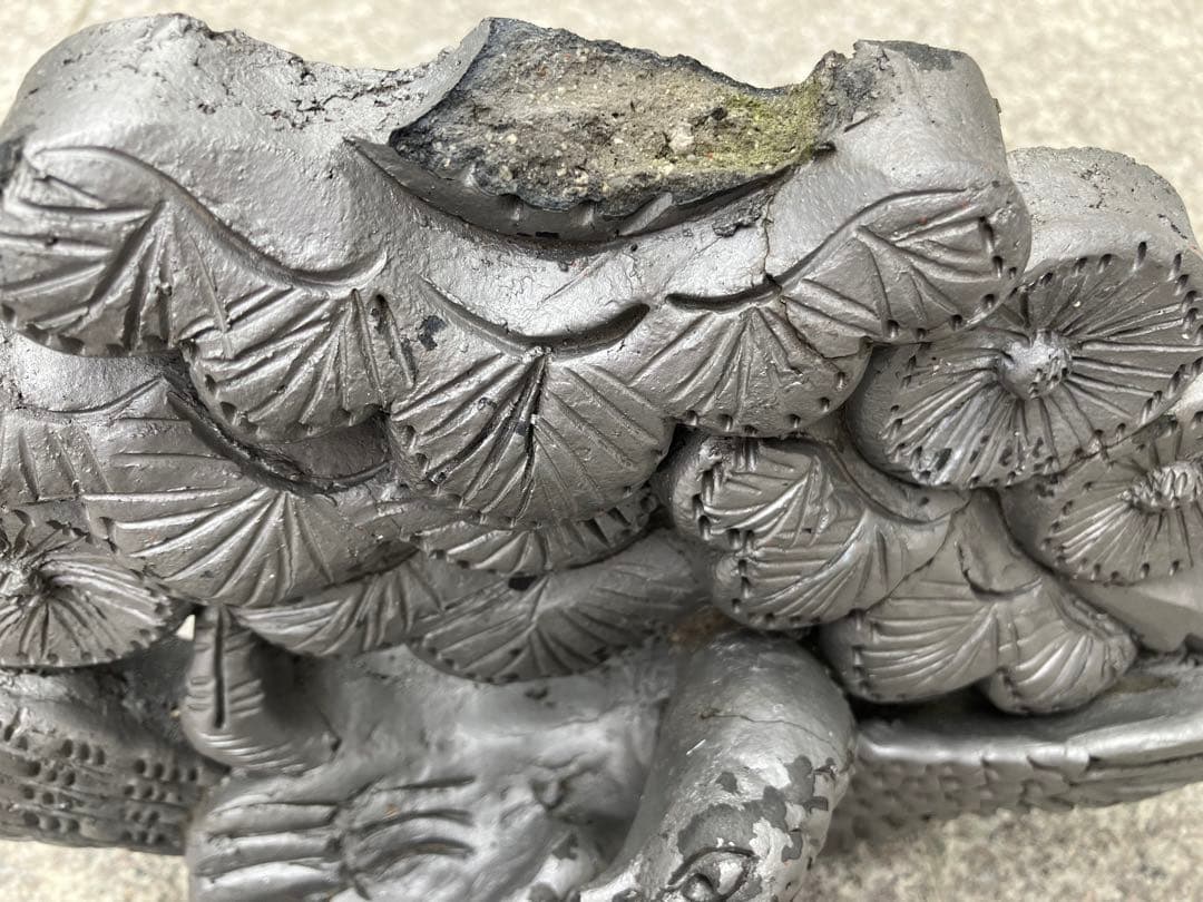 鬼瓦　オブジェ　飾り物　置物　骨董品