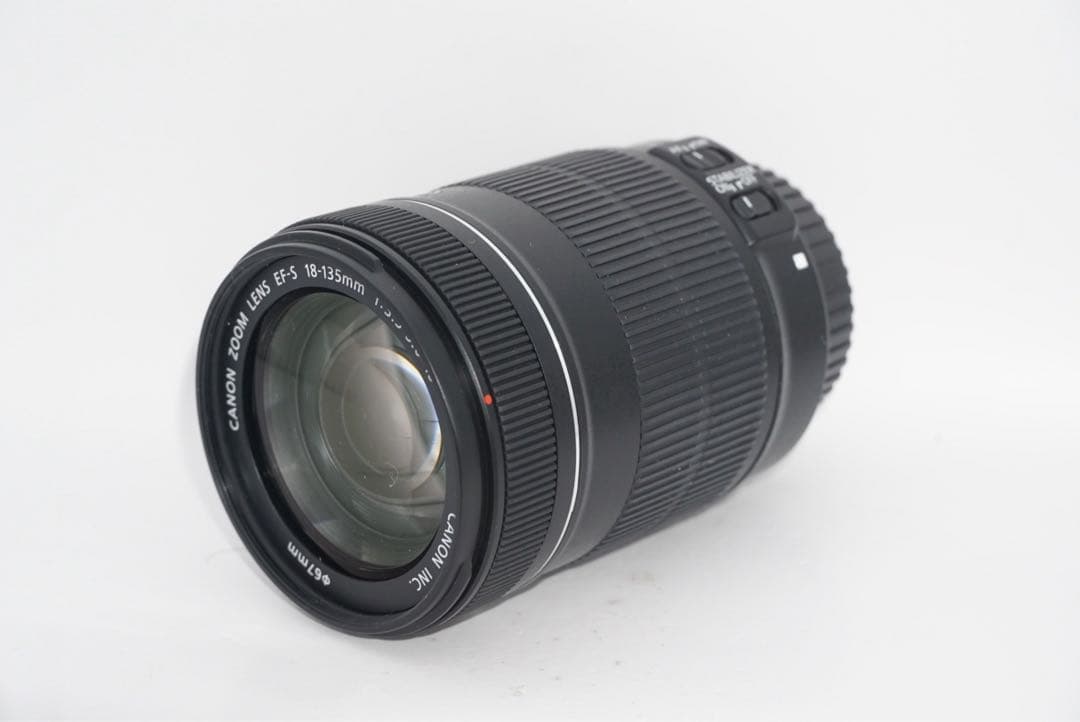 Canon キャノン EF-S 18-135mm f3.5-5.6 IS
