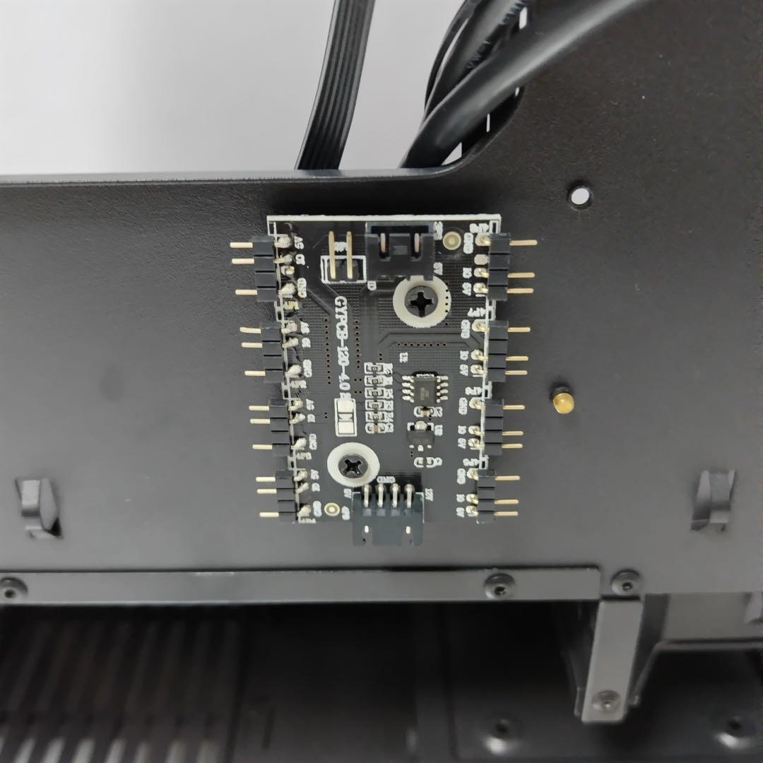 sharkoon REV200 ATX ミドルタワーケース　PCケース