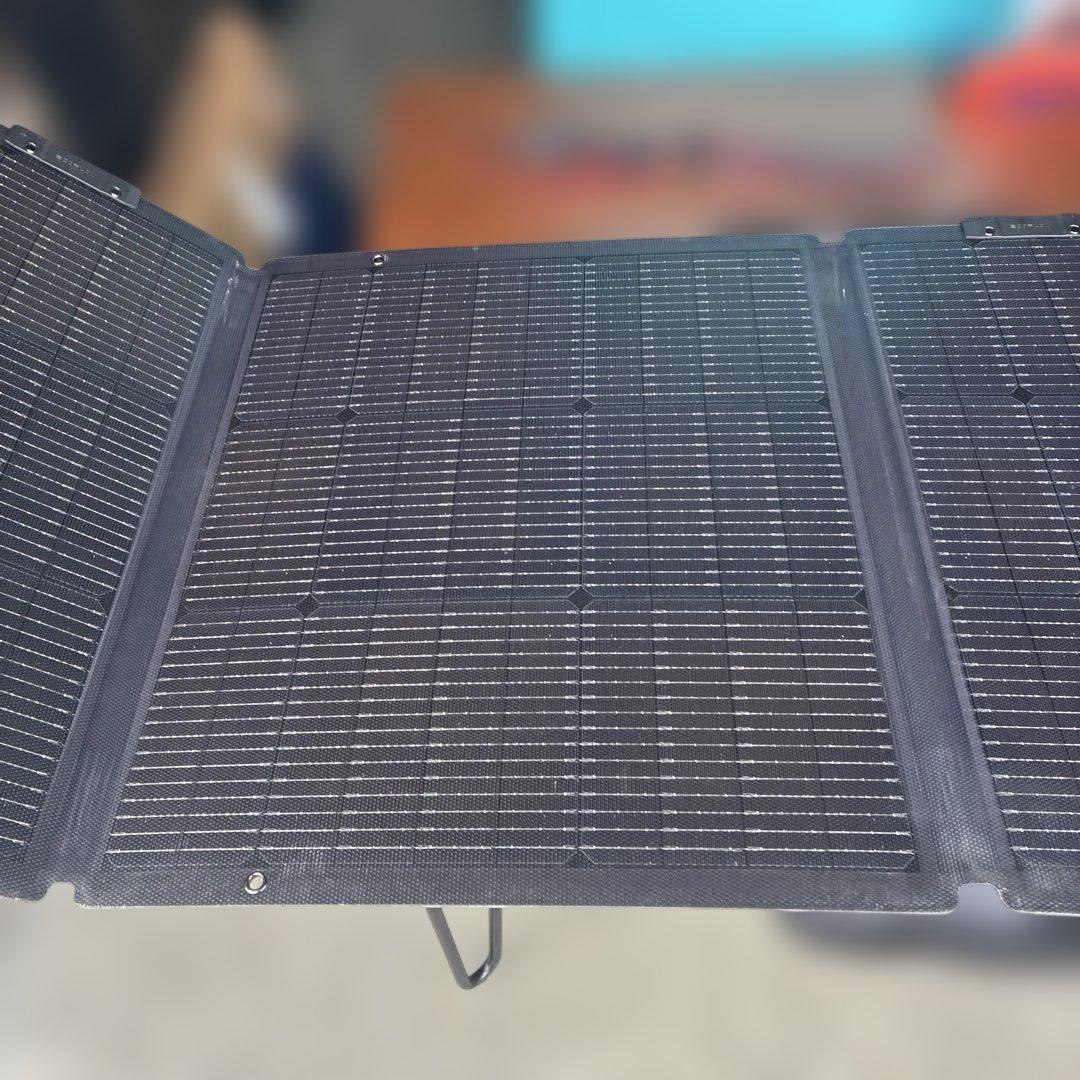 EcoFlow 220W片面 ソーラーパネルGen2　訳アリE4