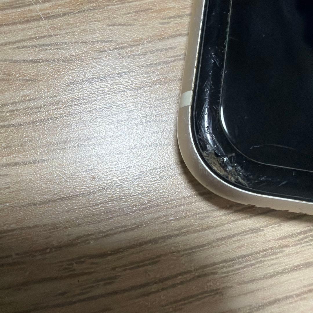 iPhoneSE第3世代　ホワイト