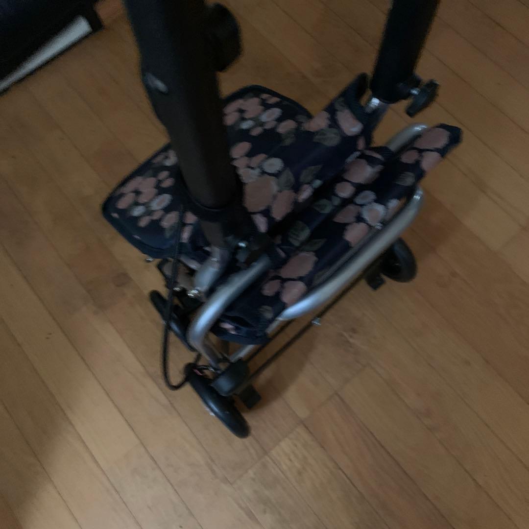 花柄シルバーカー(新品、未使用)