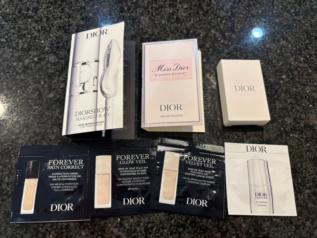 Dior ノベルティミラー　サンプルおまけ付き