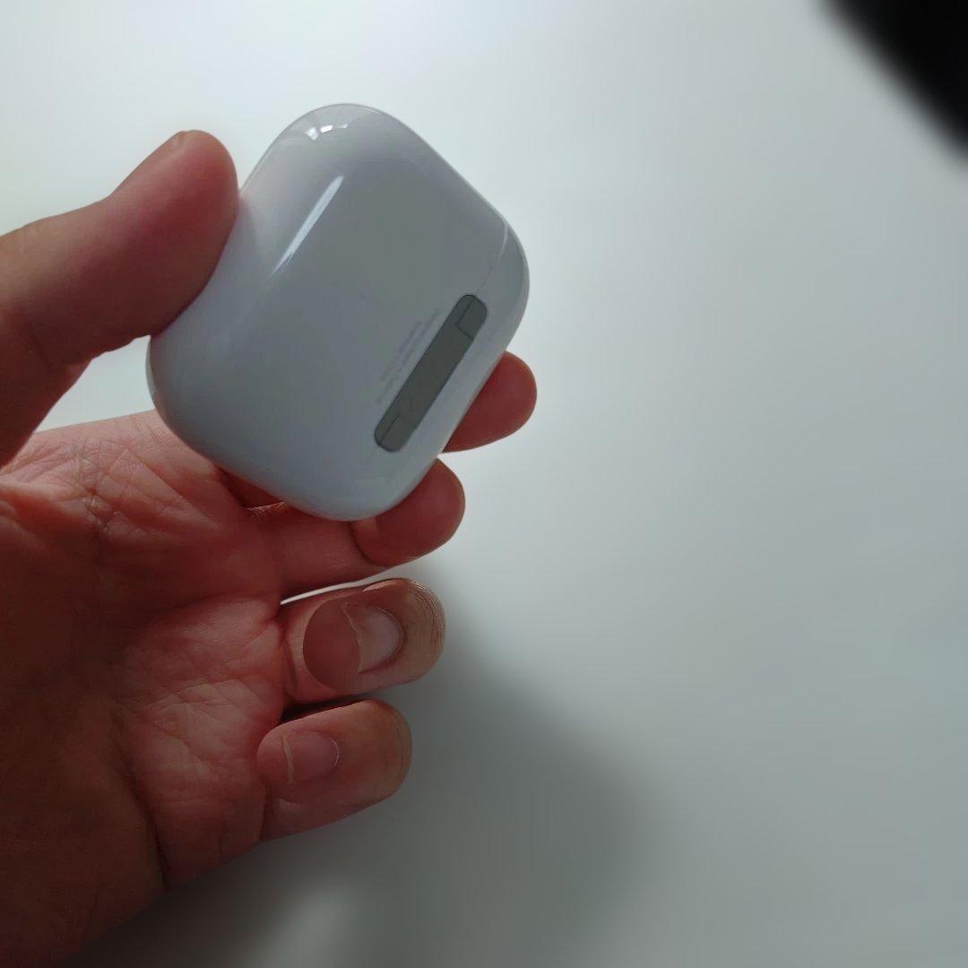 まーく　AirPods