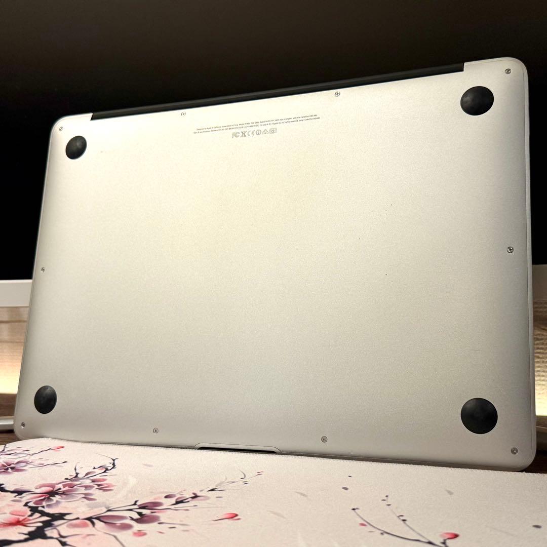 MacBook本体 MacBookAir13 Early2014