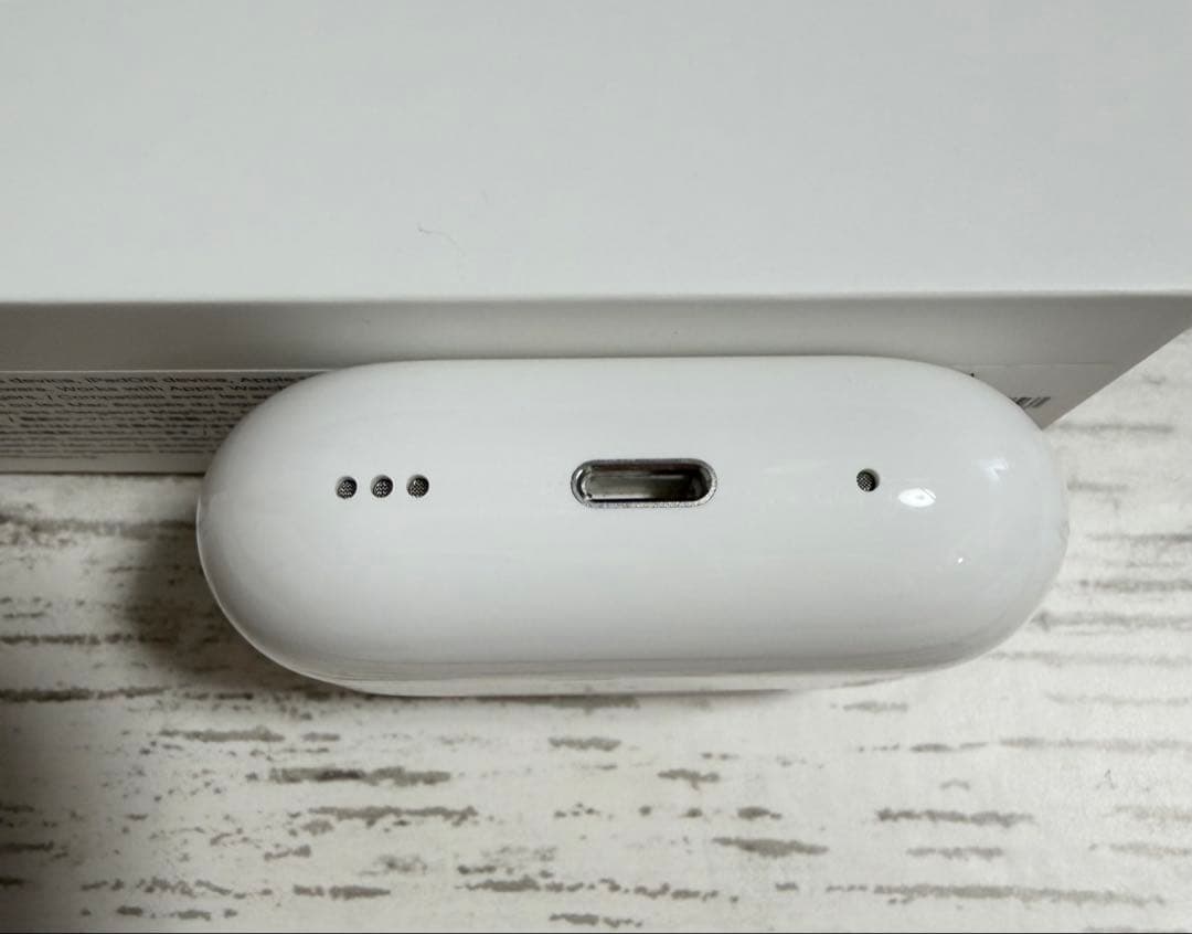 【美品】AirPods Pro第2世代 lightning