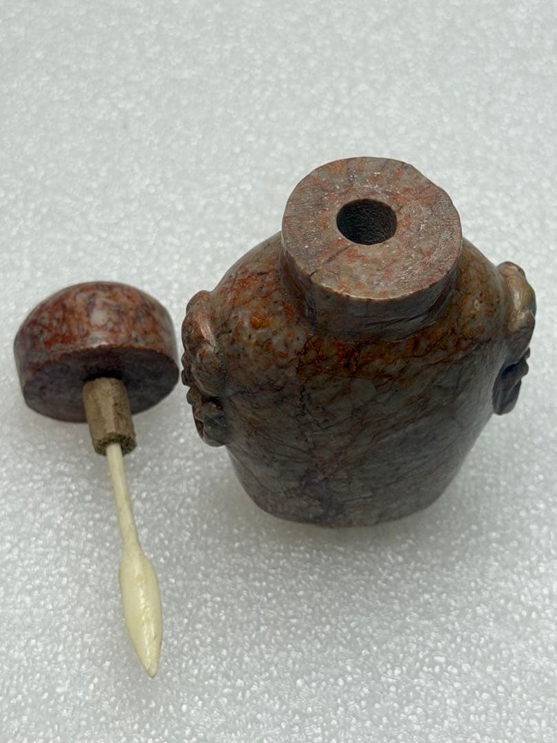 天然石製容器 茶色と赤のマーブル模様鼻煙壺
