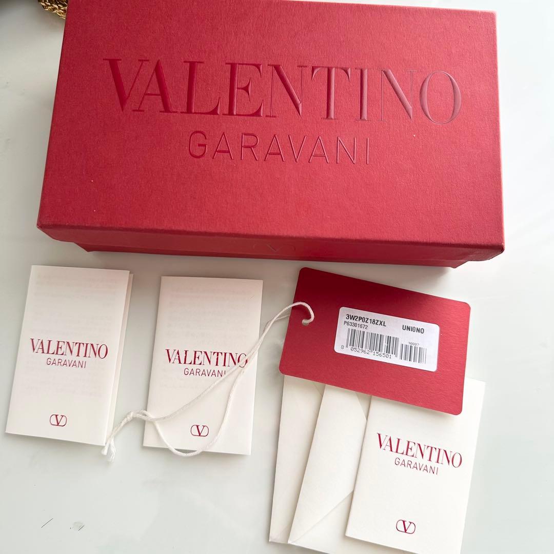 お買い得品　VALENTINO ブラックレザー iPhoneケース チェーン