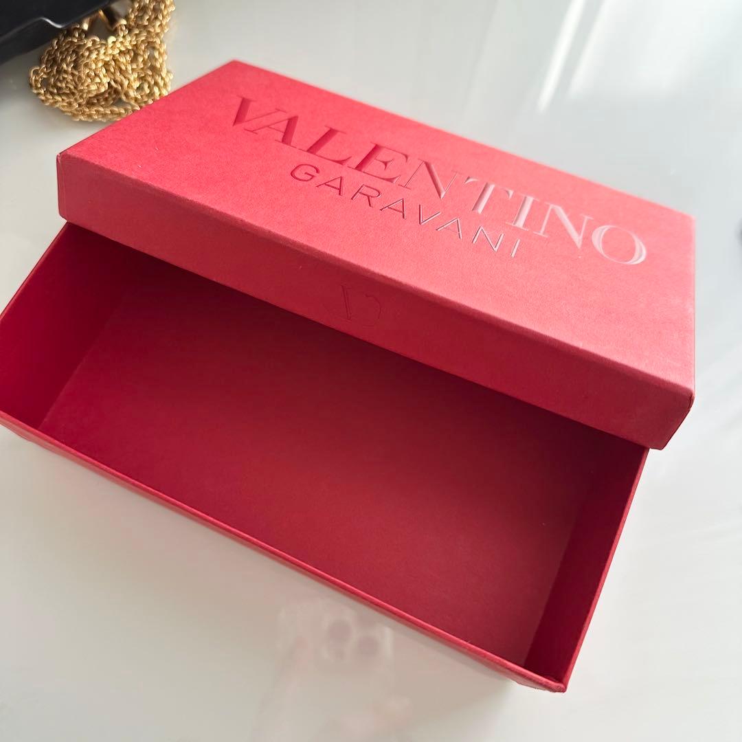 お買い得品　VALENTINO ブラックレザー iPhoneケース チェーン