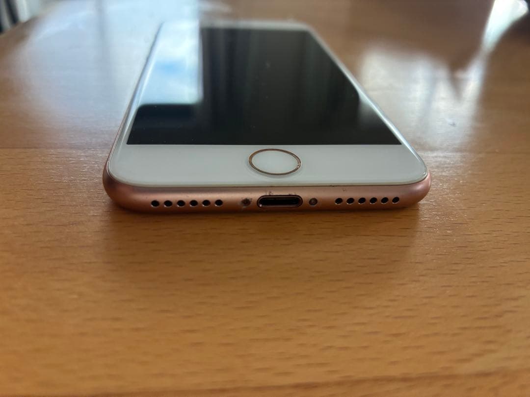 美品&箱付き　Apple iPhone 8 ゴールド 本体