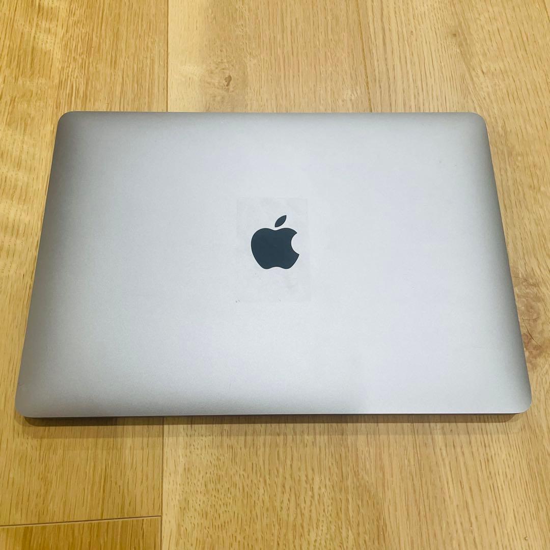 Apple MacBook Air (M1, 2020) 本体
