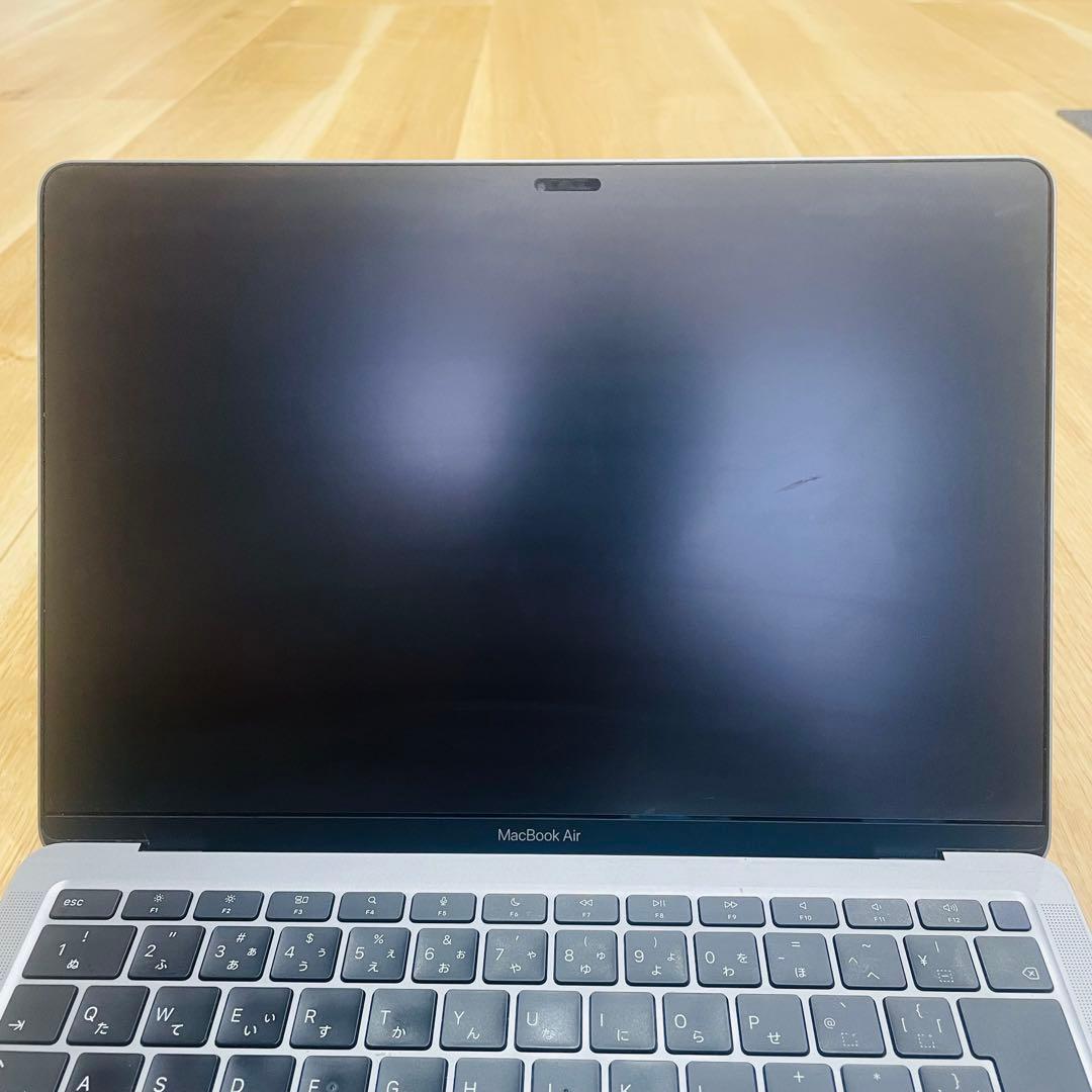 Apple MacBook Air (M1, 2020) 本体