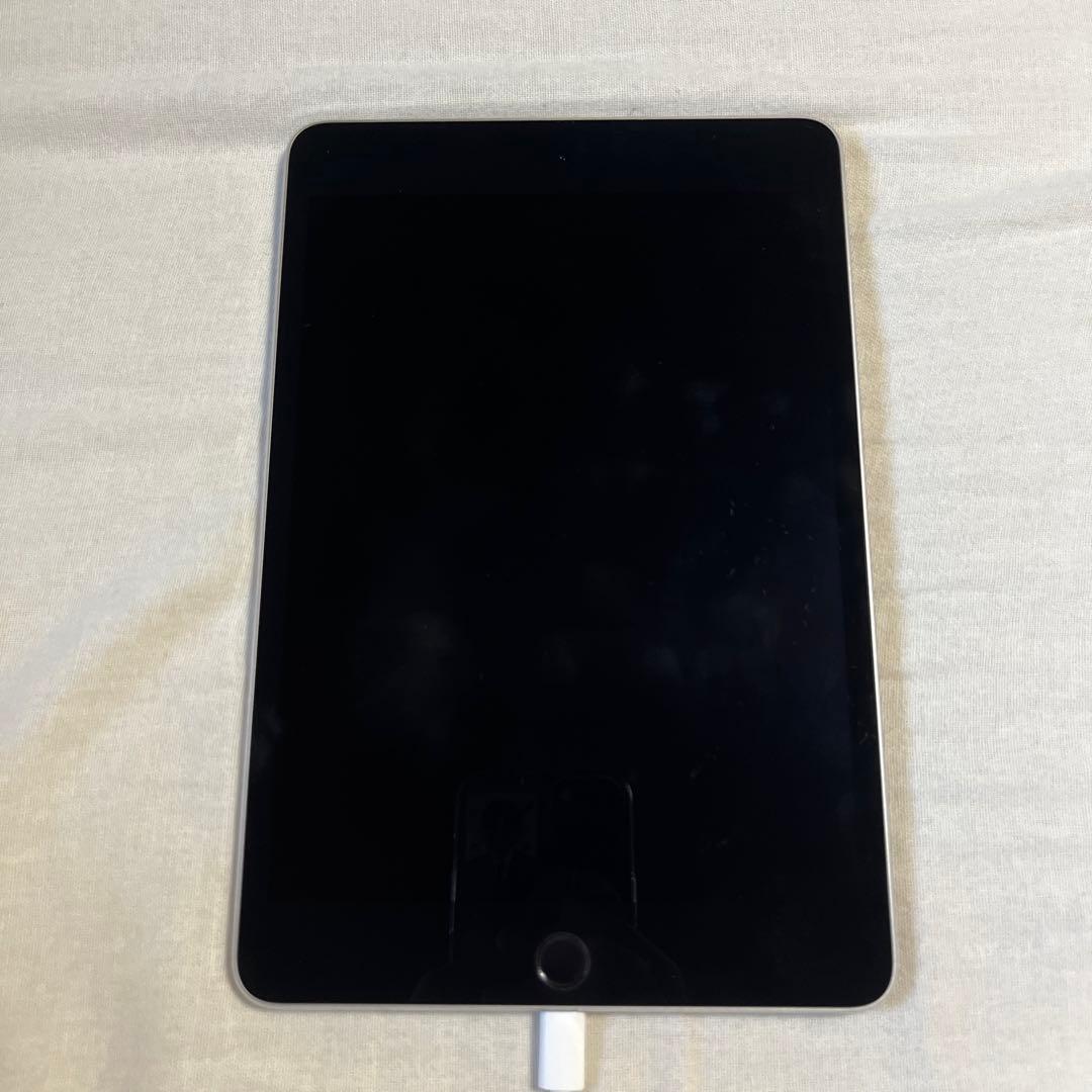 Apple iPadmini4 64GB シルバー Wi-Fiモデル