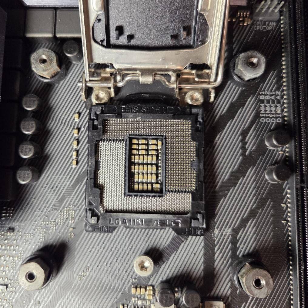 マザーボード ASUS - ROG Strix Z370-F Gaming LGA1151