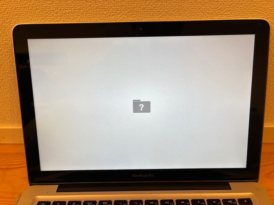 <ジャンク品> MacBook Pro シルバー