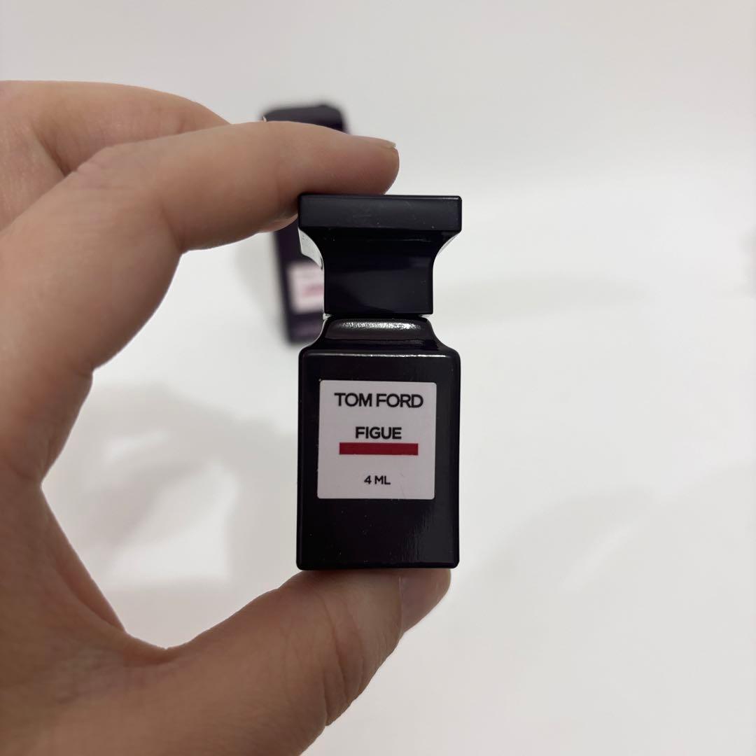 TOM FORD フィグ　エロティック　4ml 香水　オードパルファム