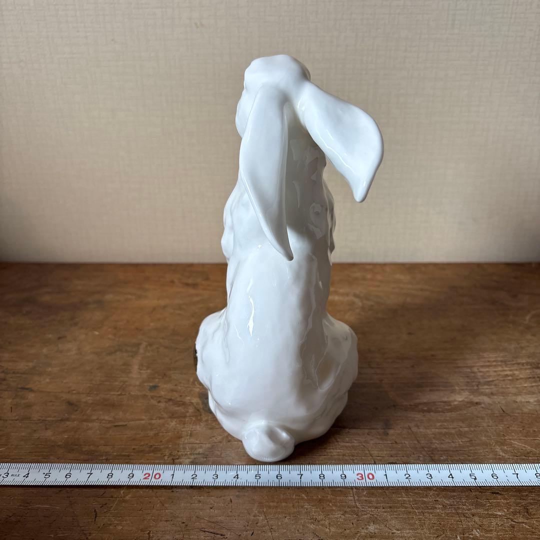 ノリタケ　うさぎの置物　磁器製　磁器人形　オブジェ　ボーンチャイナ　白磁