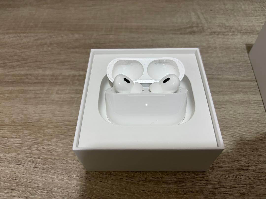 【美品】AirPods Pro 第2世代（MagSafe充電ケース USB-C）