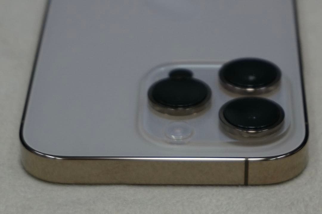iPhone14pro 512GB ゴールド 箱付き【画面に問題あり】