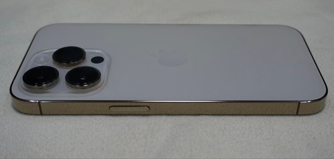 iPhone14pro 512GB ゴールド 箱付き【画面に問題あり】