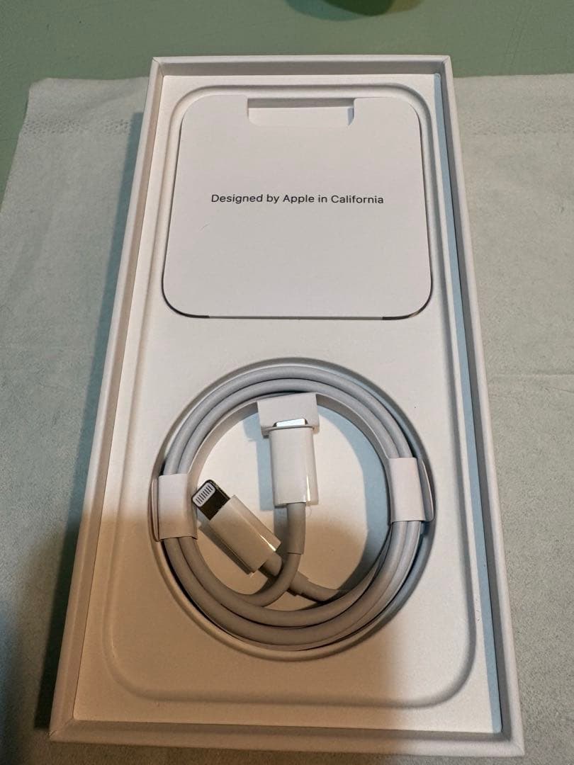 iPhone 12 ホワイト　64GB