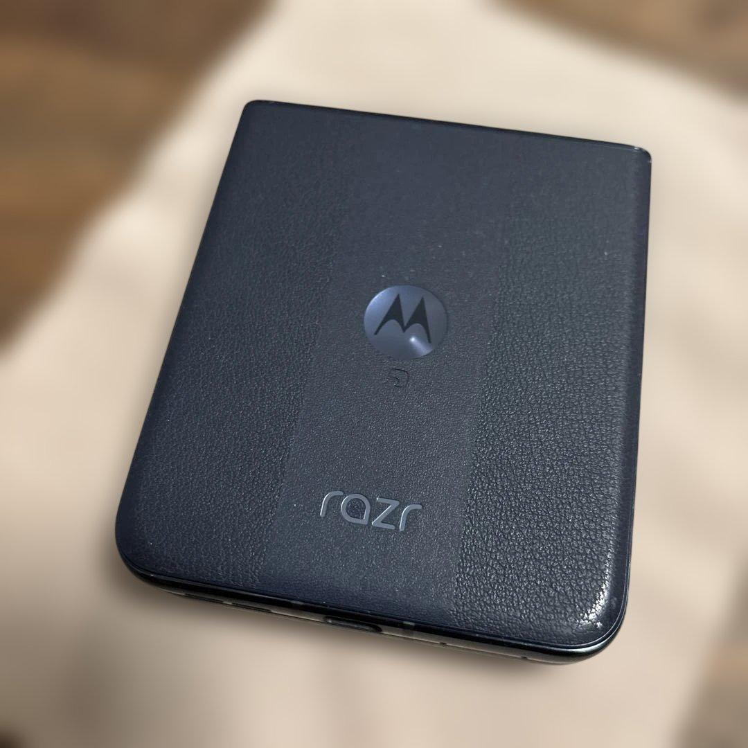 Motorola razr50 ultra 512GB 国内SIMフリー