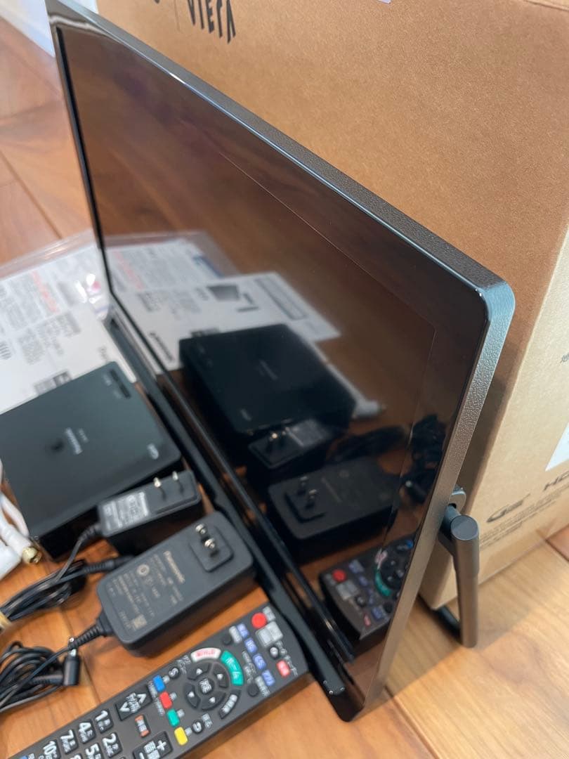 24年製 Panasonic VIERA 19V型 UN-19FB10H