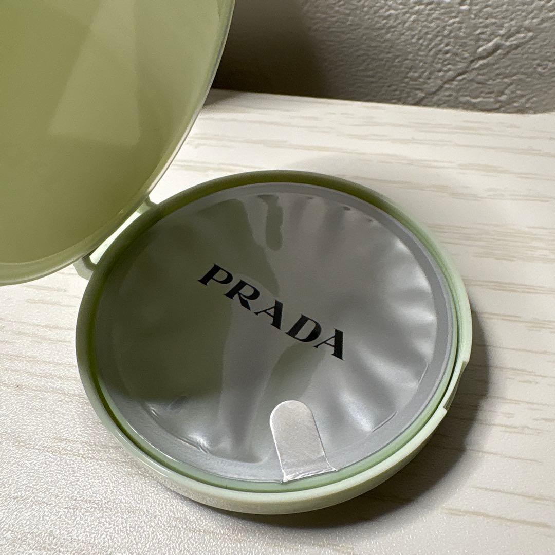 PRADA AUGMENTED SKIN LN10 クッションファンデ