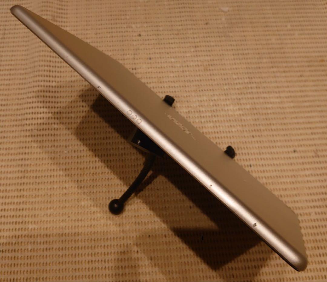 完動品iPad第9世代(A2602)本体64GBシルバー送料込VN6G2