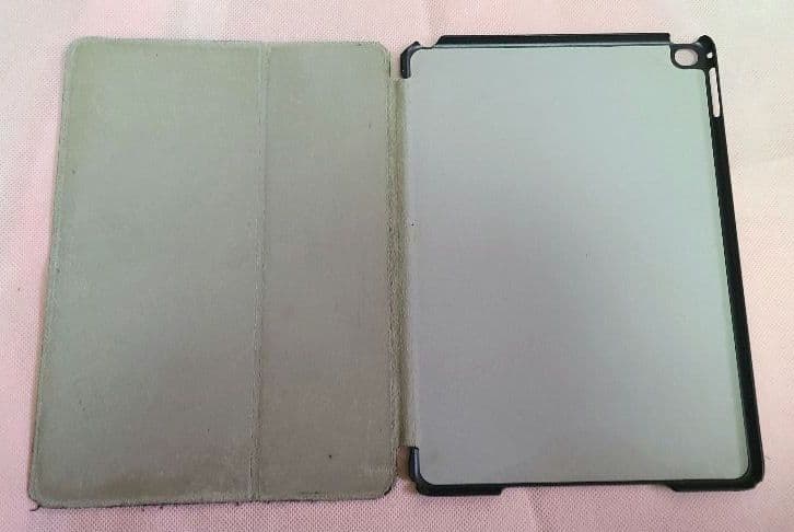 Apple iPad Air2 MH1C2J/A イヤホン