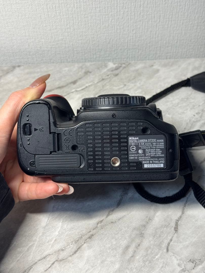 Nikon D7200 デジタル一眼レフカメラ　バッテリー　充電器
