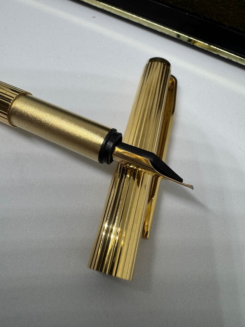 Montblanc Noblesse 万年筆 ゴールド